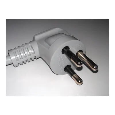 A Type O plug, photographed